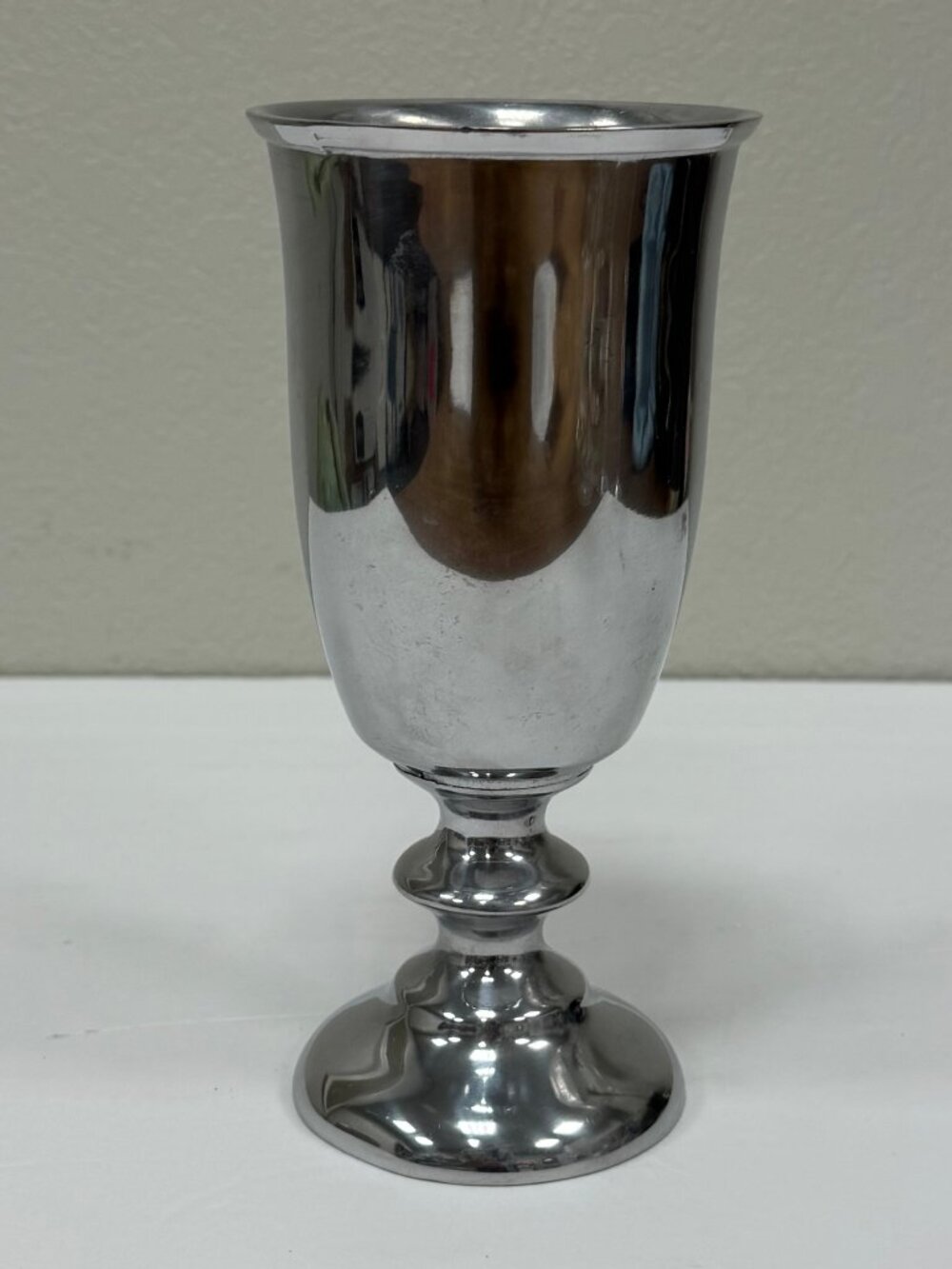 Wilton Armetale Polished Metal Water Goblet. KT198